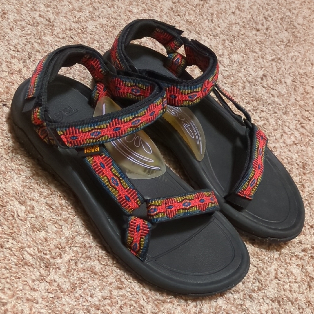 Teva Women's Hurricane XLT2 Red Aztec Strap Sandals Size 9 ✨NEW!